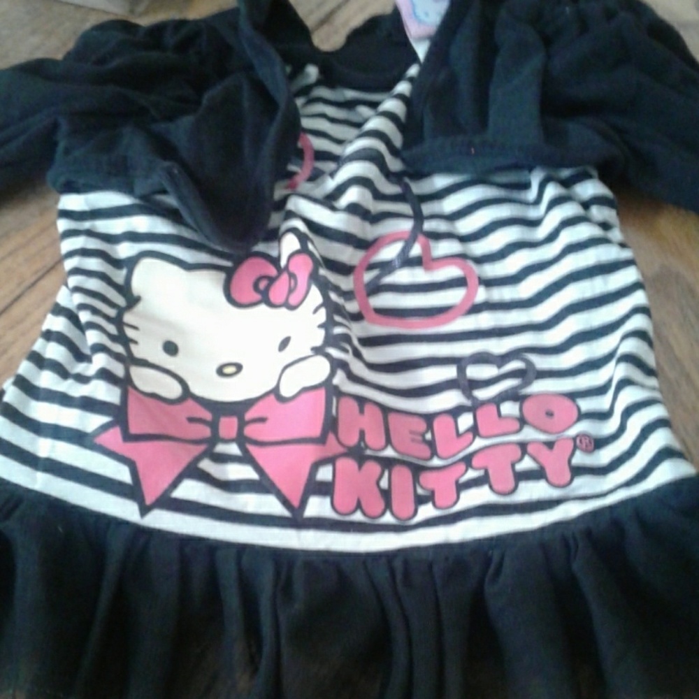 Girls hello kitty shirt